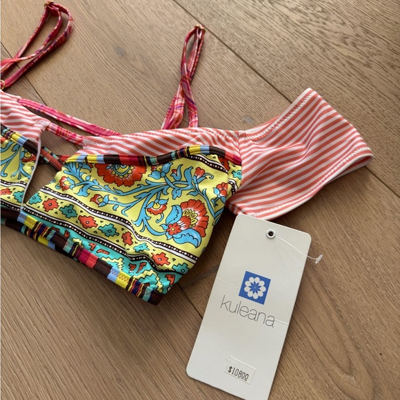 NWT Recycled Capped sleeve Kuleana bikini top - Picture 2 of 5